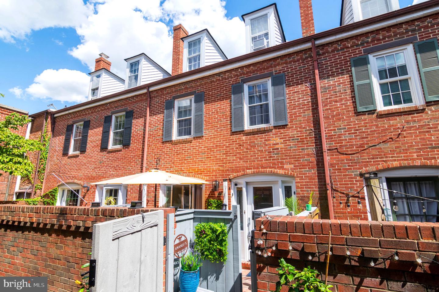 102 King Henry Court, Alexandria