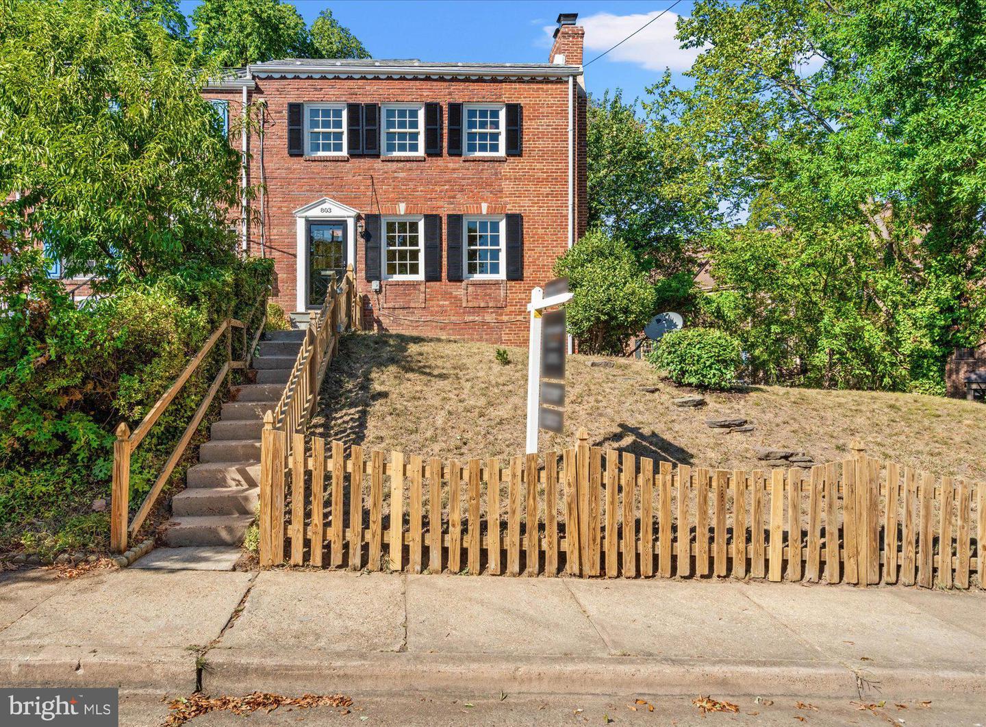 803 Second Street, Alexandria