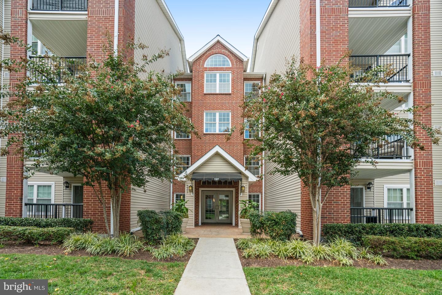 3307 Wyndham Circle #3169, Alexandria