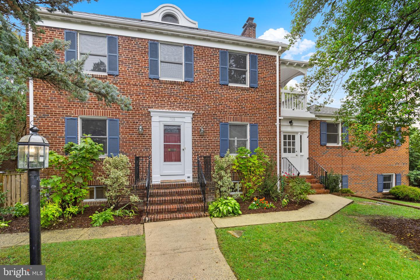 703 Braxton Place, Alexandria