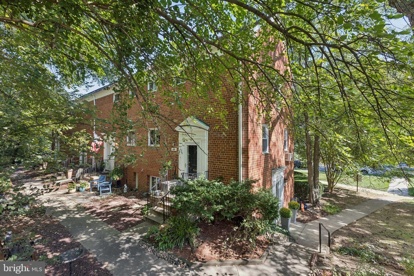 1609 Preston Road, Alexandria