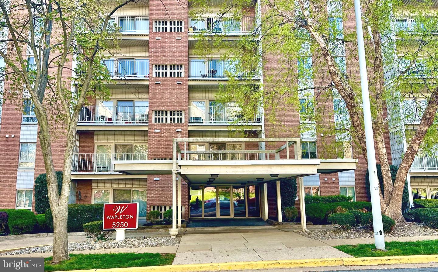 5250 Valley Forge Drive #802, Alexandria
