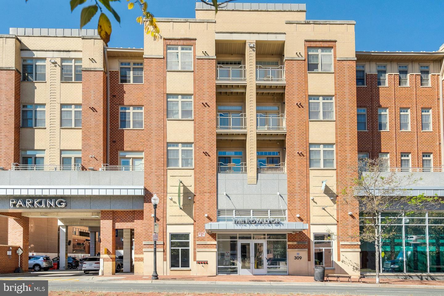 309 Holland Lane #126, Alexandria