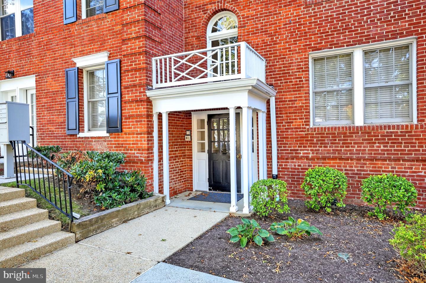 500 N Bashford Lane #3321, Alexandria