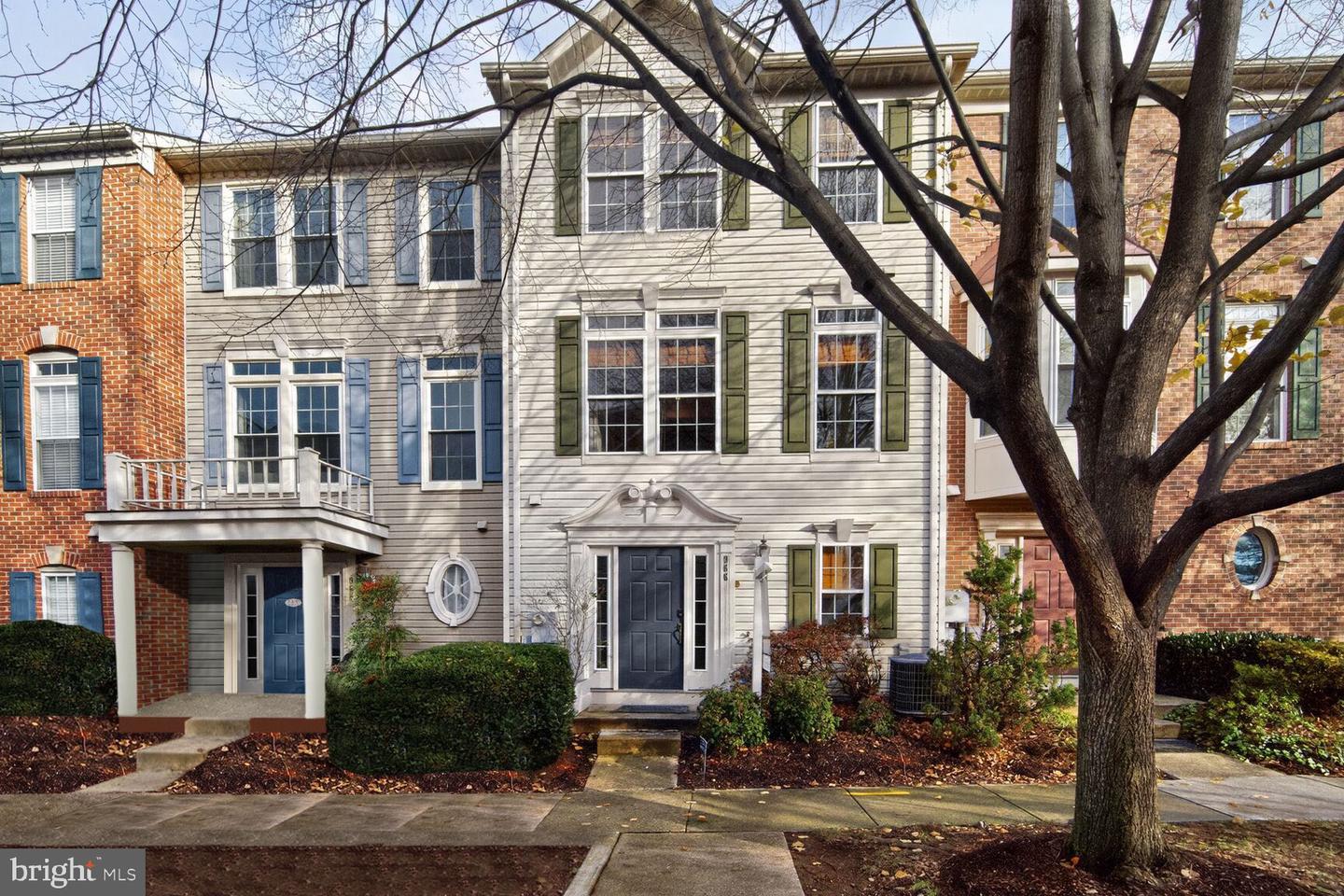 966 Harrison Circle, Alexandria