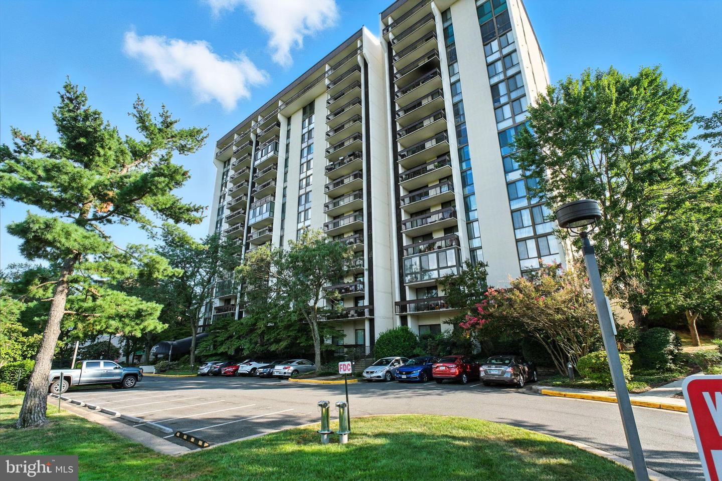 5300 Holmes Run Parkway #1210, Alexandria