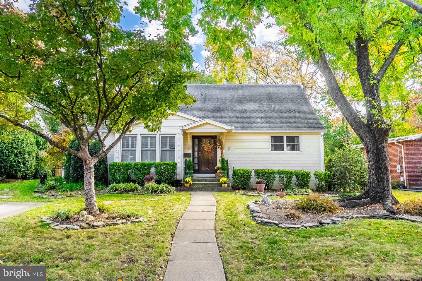 625 Prospect Place, Alexandria