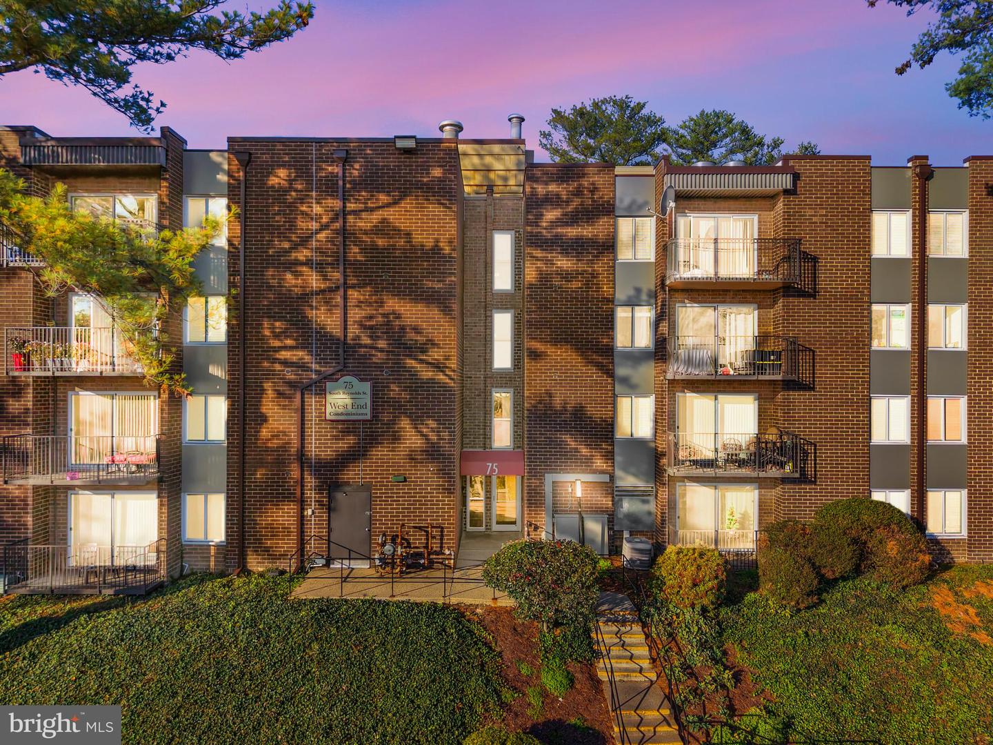 75 S Reynolds Street #413, Alexandria
