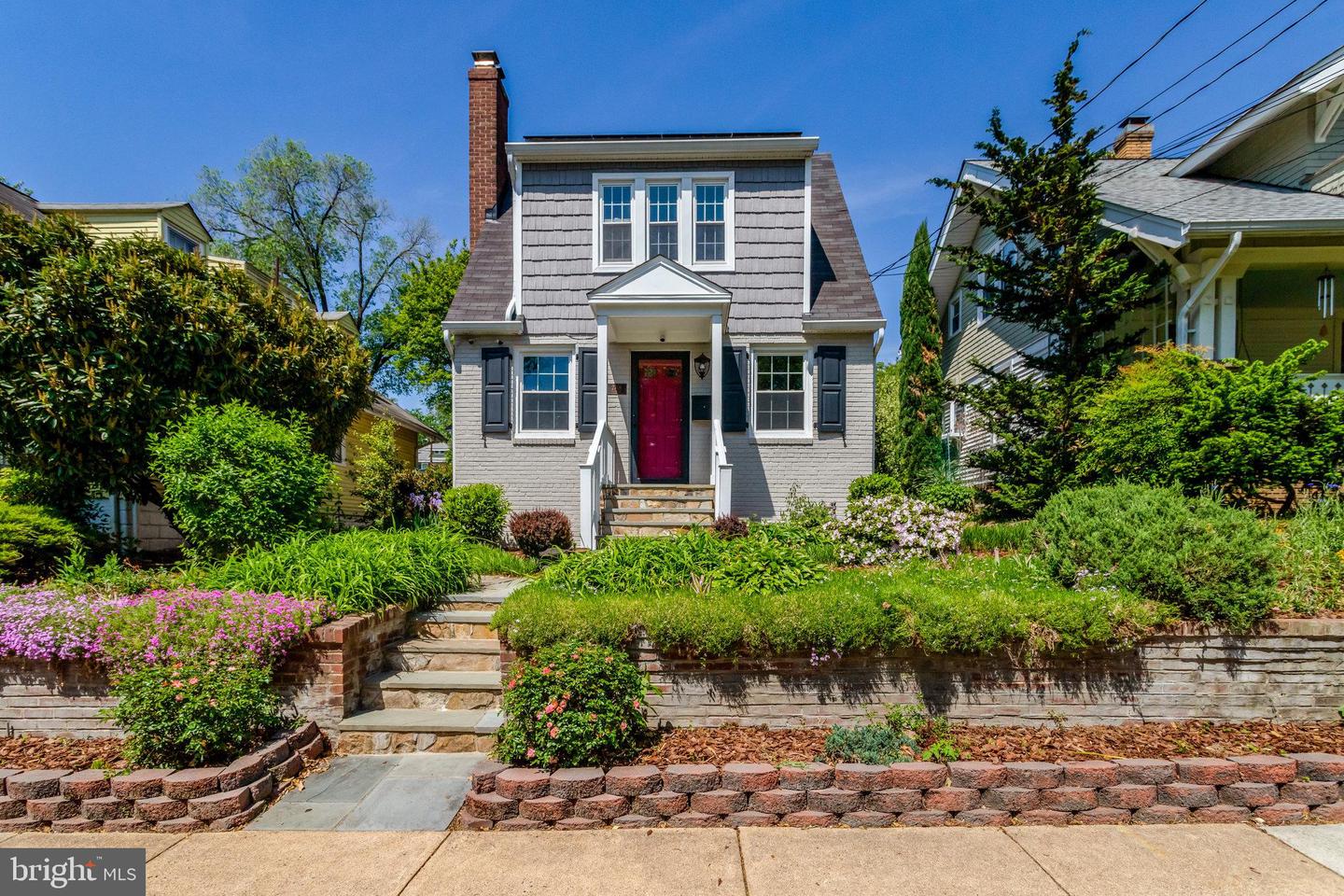 2708 Sycamore Street, Alexandria