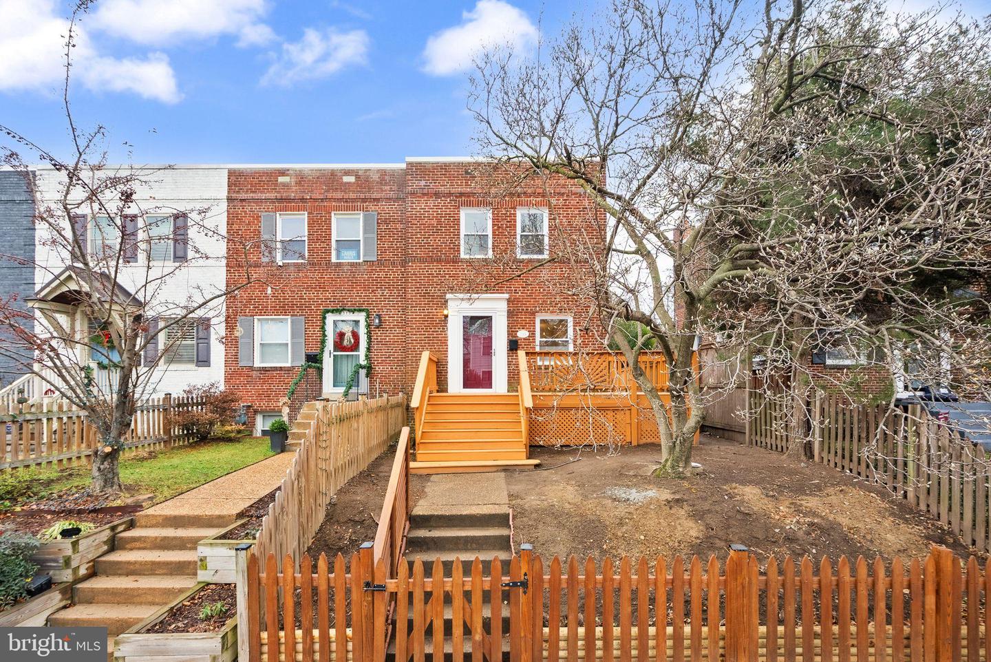 311 Mount Vernon Avenue, Alexandria