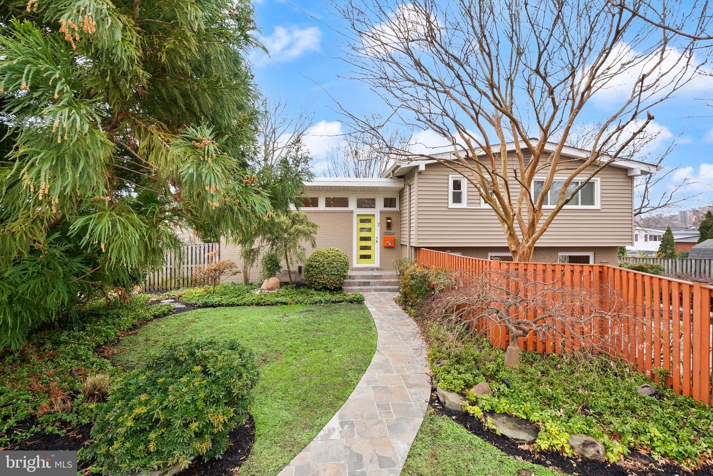5004 Regency Place, Alexandria