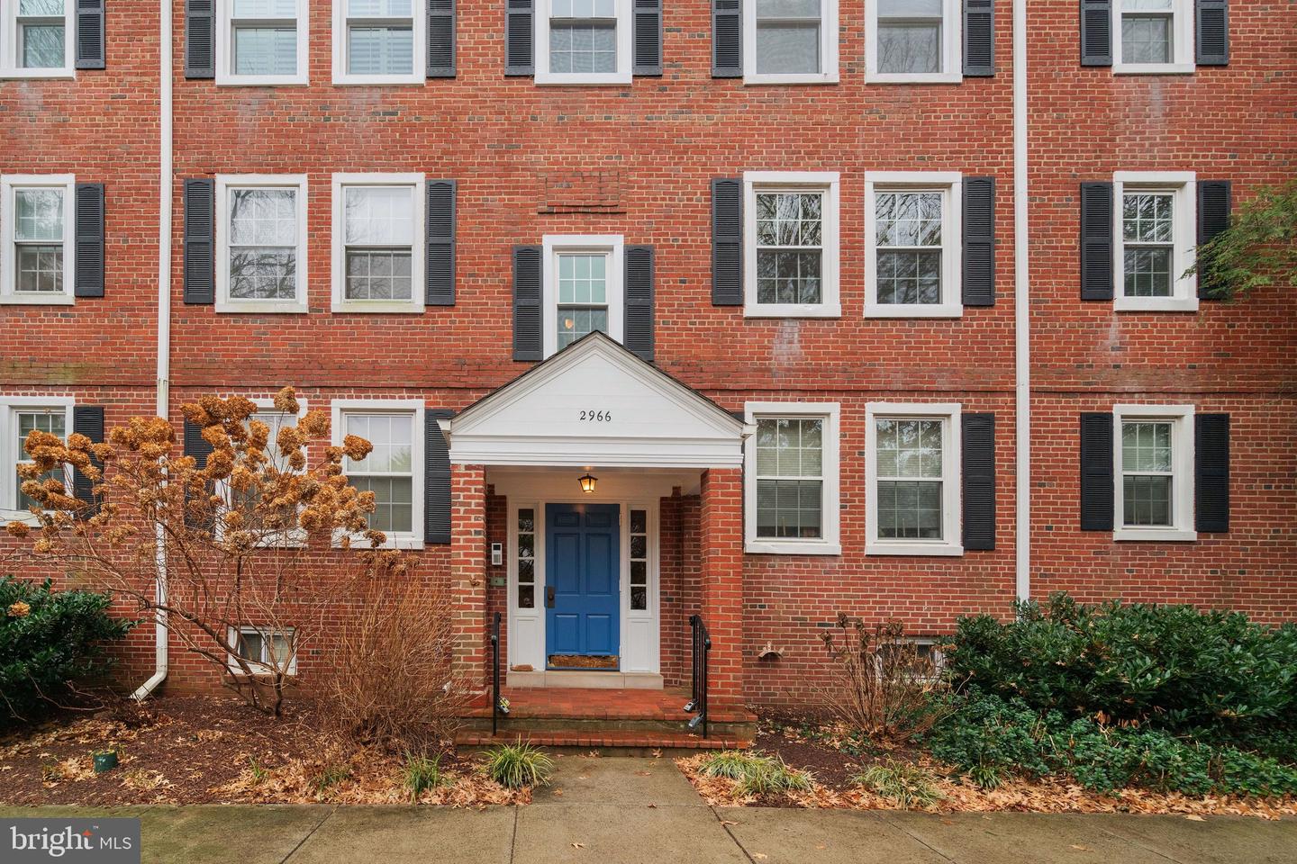 2966 S Columbus Street #b2, Arlington