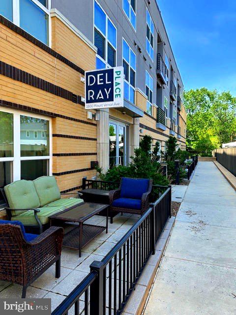 1800 Mount Vernon Avenue #207