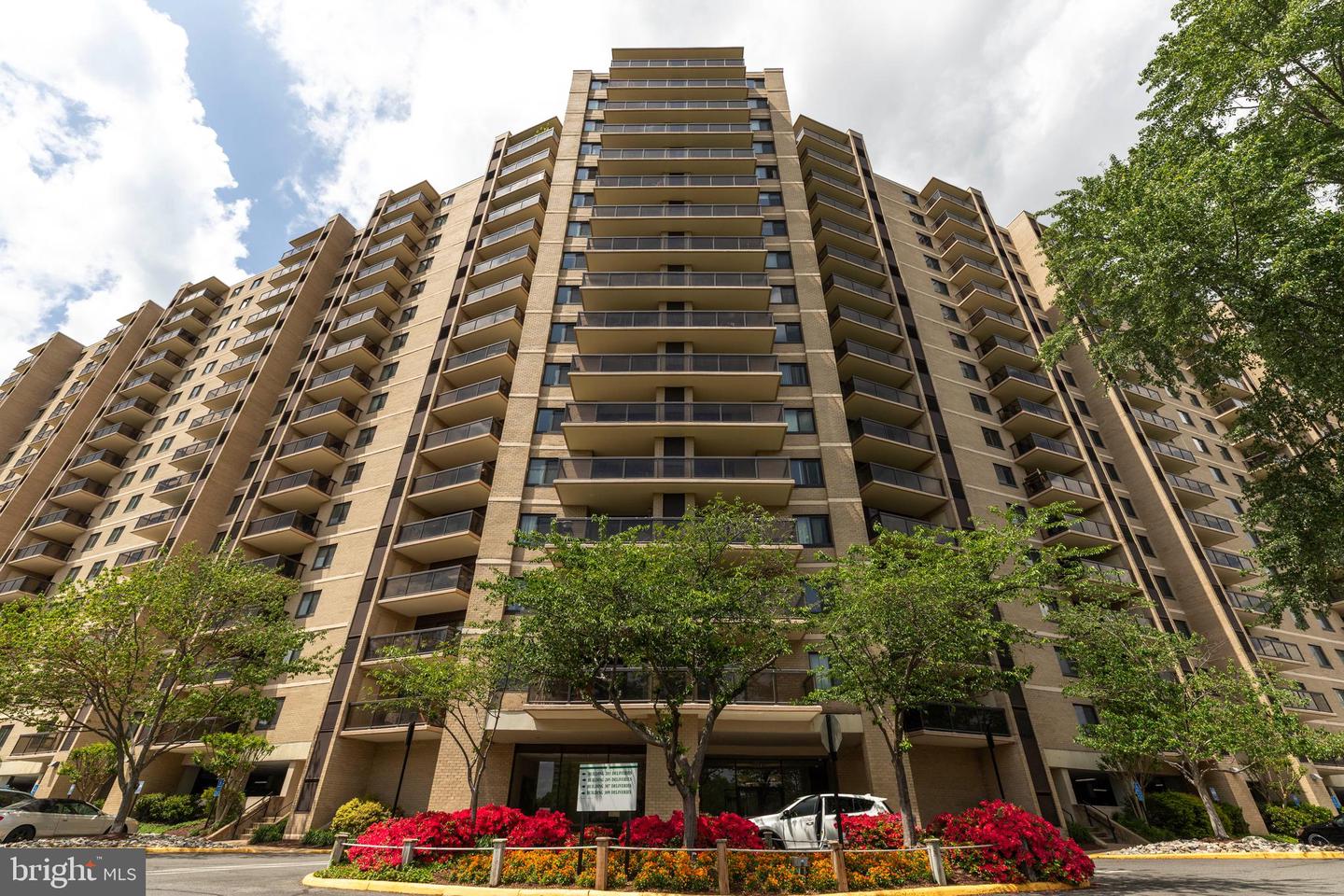 203 Yoakum Parkway #1520, Alexandria