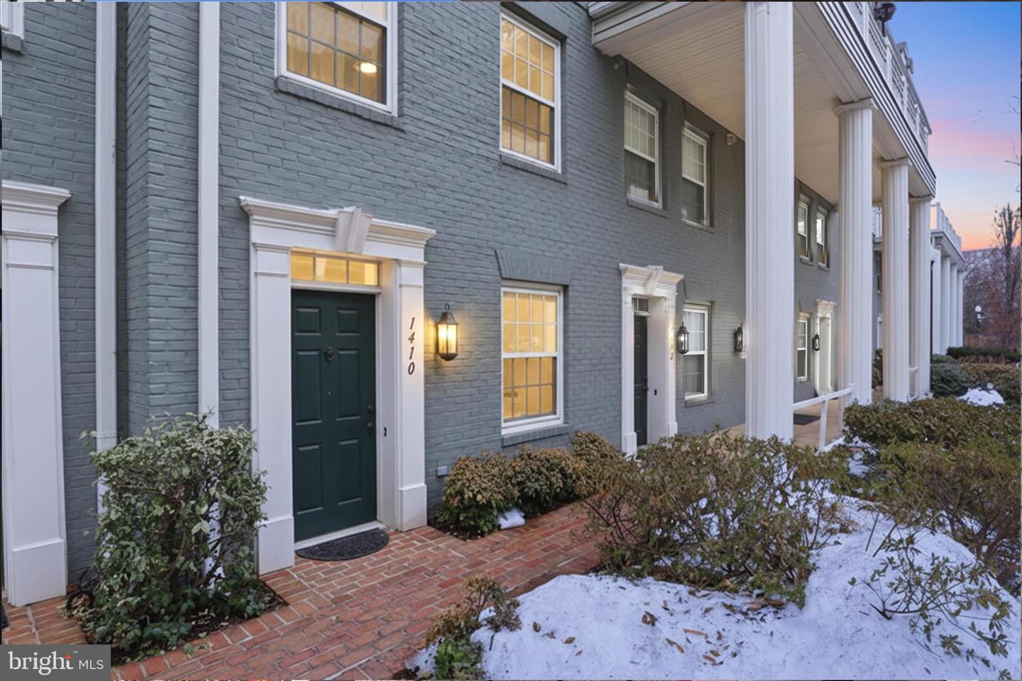 1410 Roundhouse Lane, Alexandria