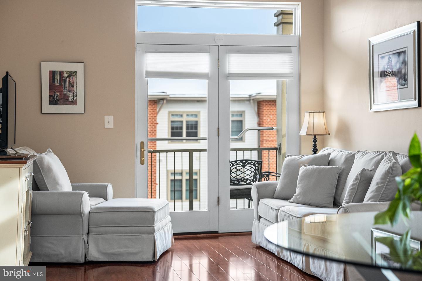 309 Holland Lane #330, Alexandria