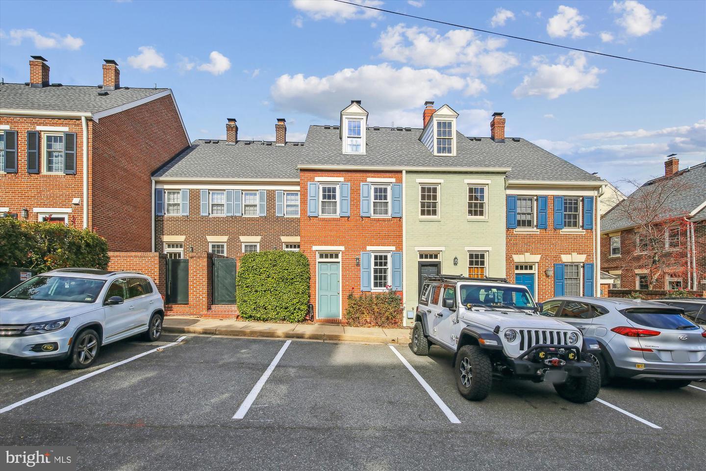 316 N Saint Asaph Street, Alexandria