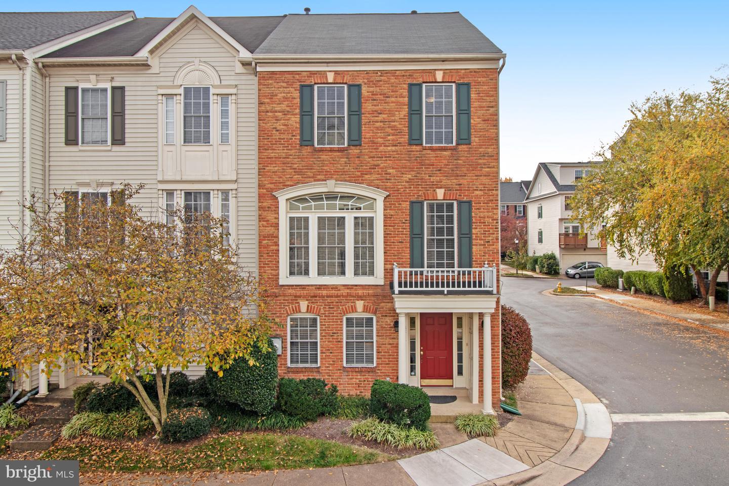 5826 Pearson Lane, Alexandria
