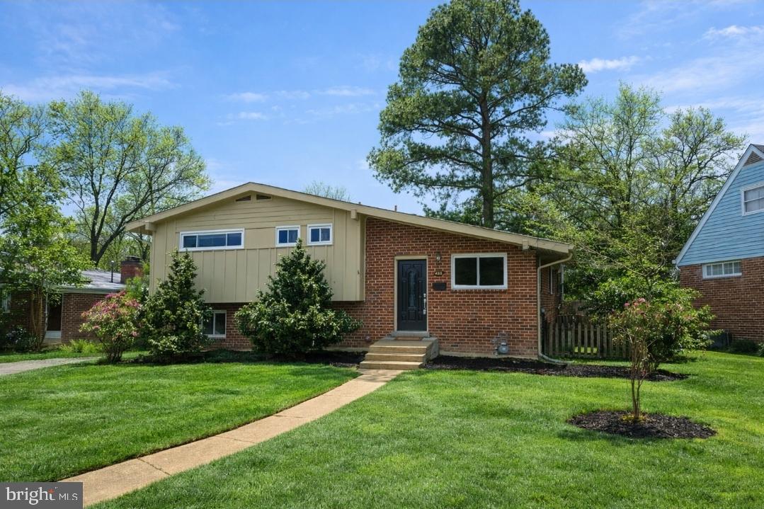 488 N Owen Street, Alexandria