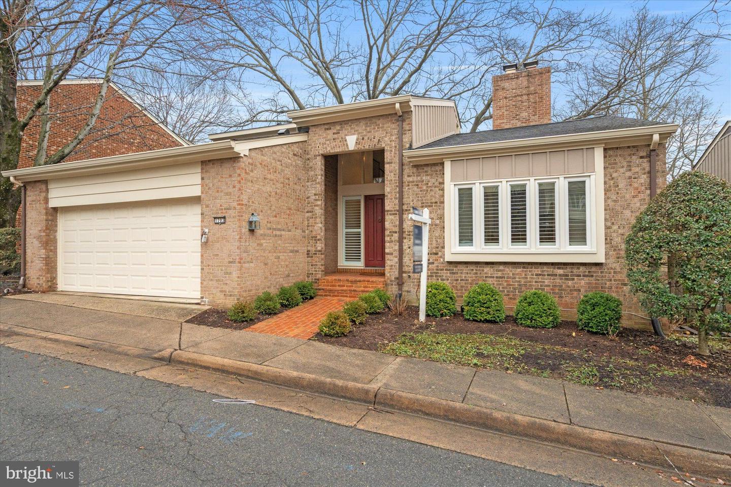 1703 Maple Hill Place, Alexandria