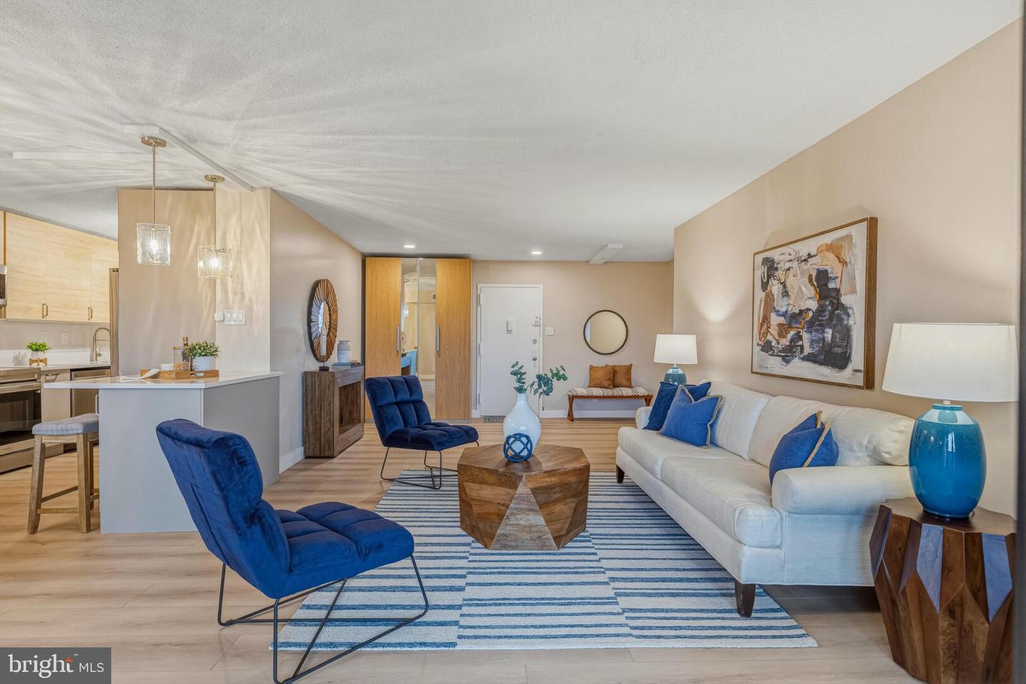 309 Yoakum Parkway #1003, Alexandria