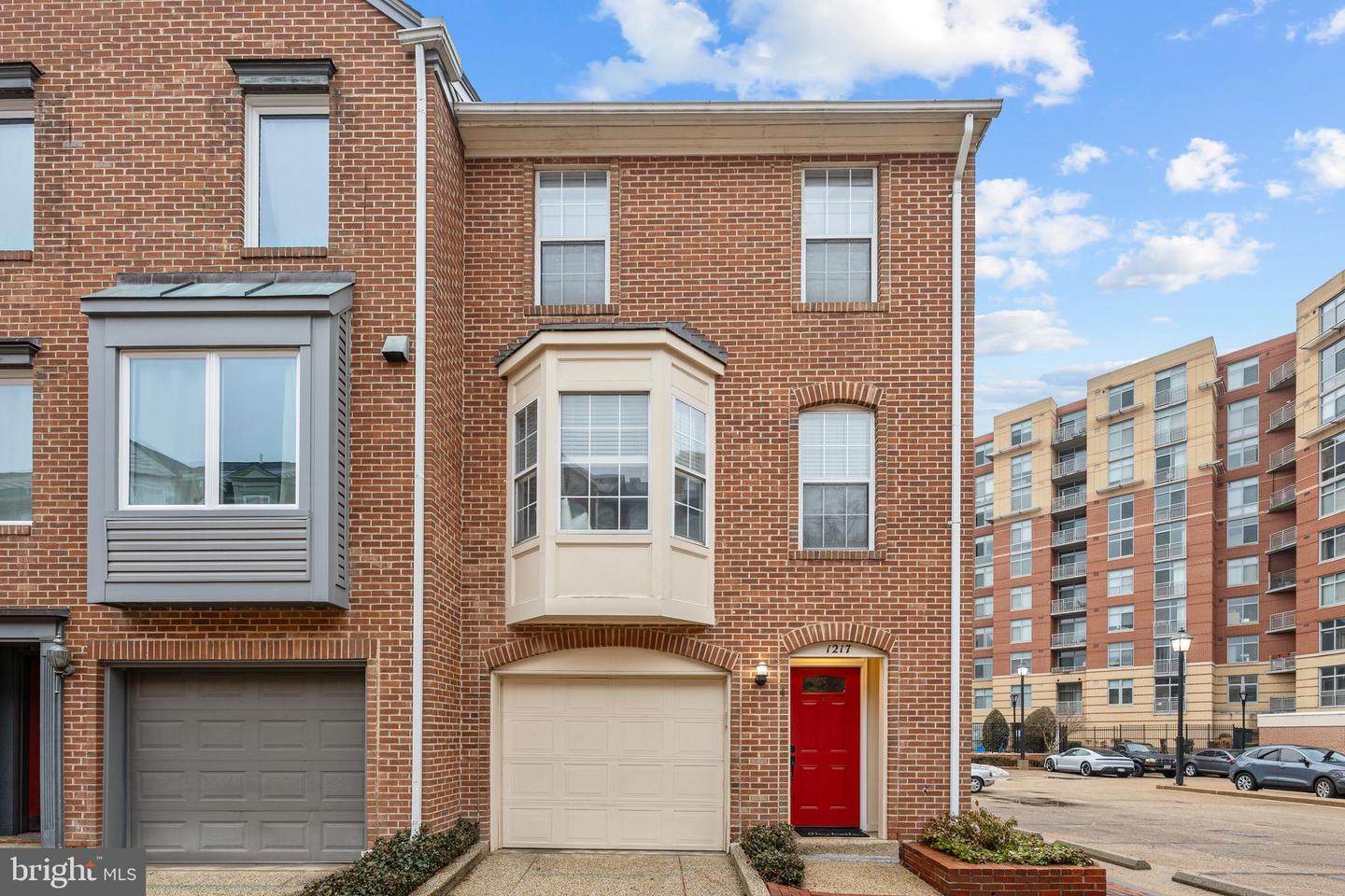 1217 Madison Street, Alexandria