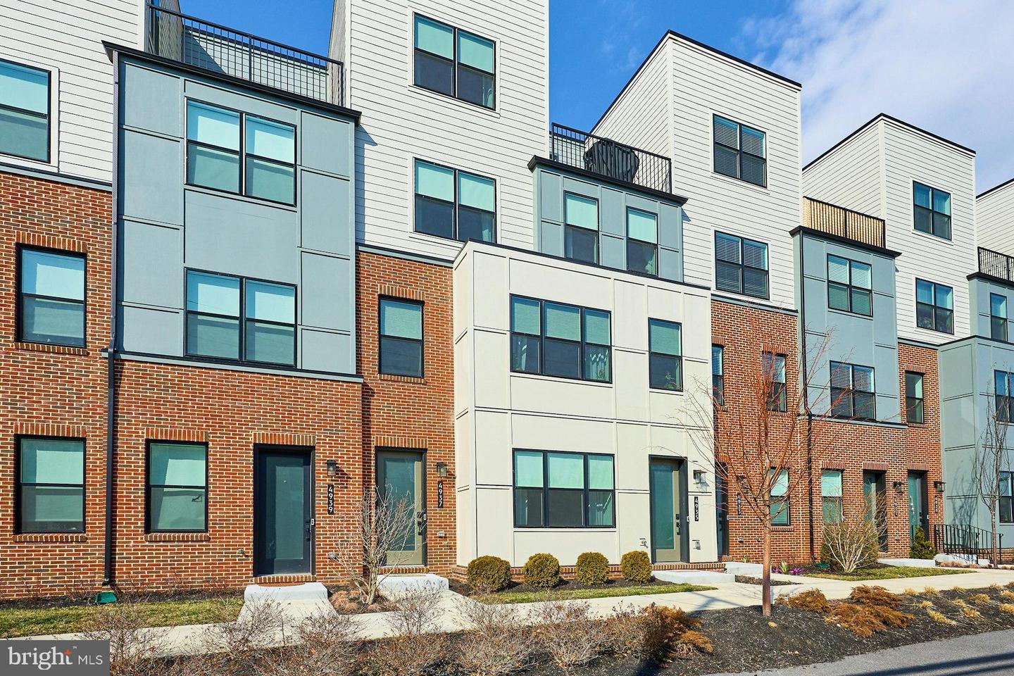 4937 Eisenhower Avenue, Alexandria