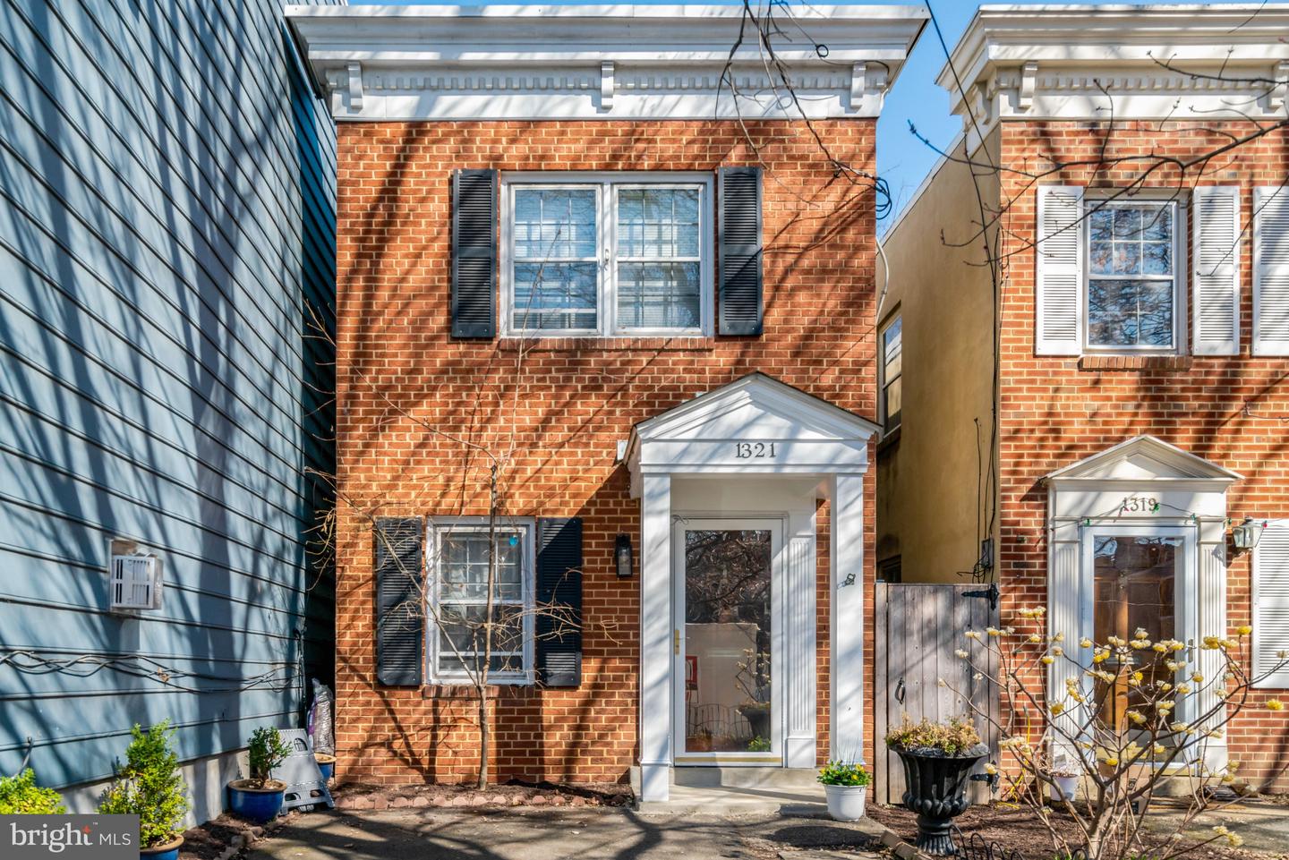 1321 Queen Street, Alexandria
