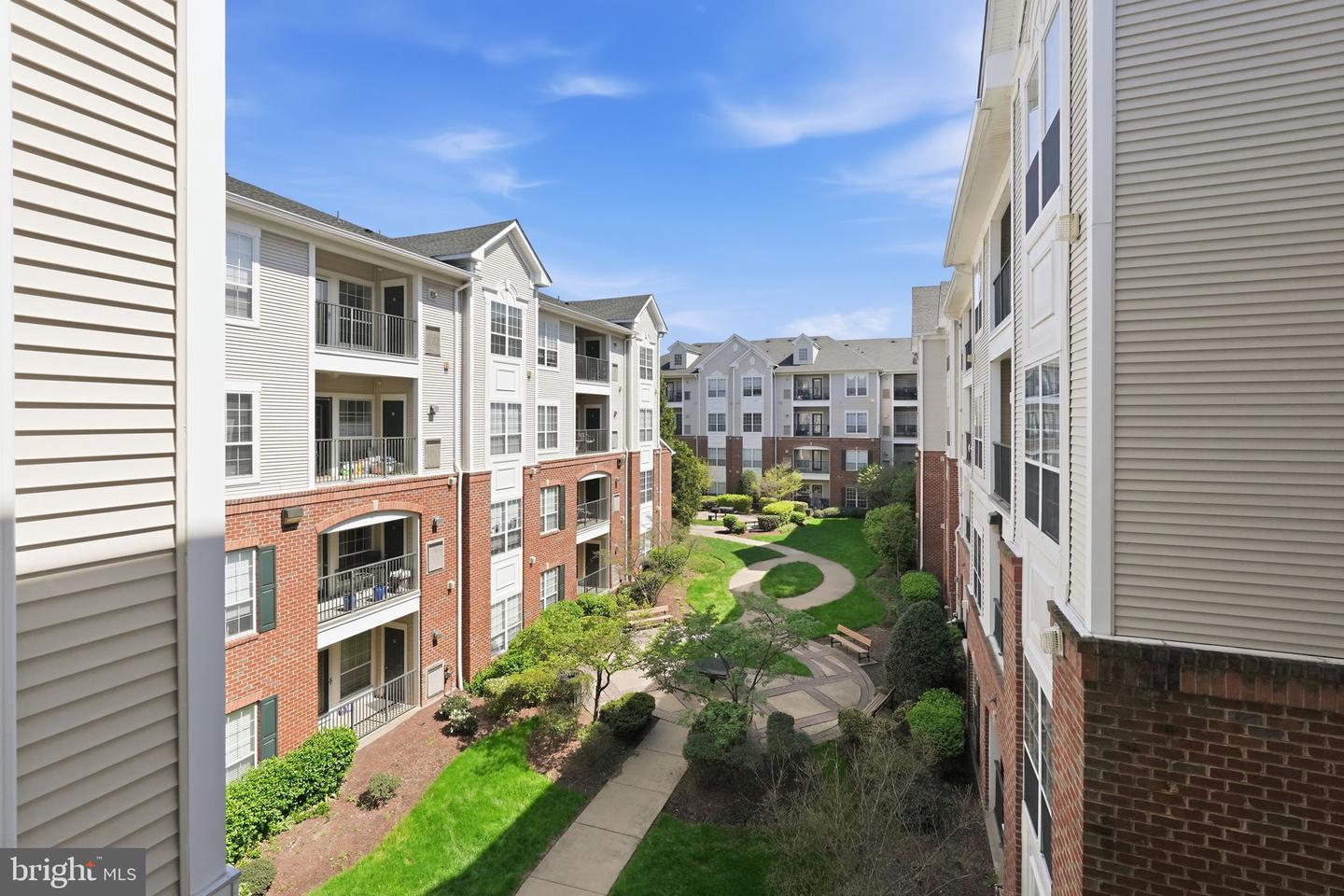 4850 Eisenhower Avenue #316, Alexandria