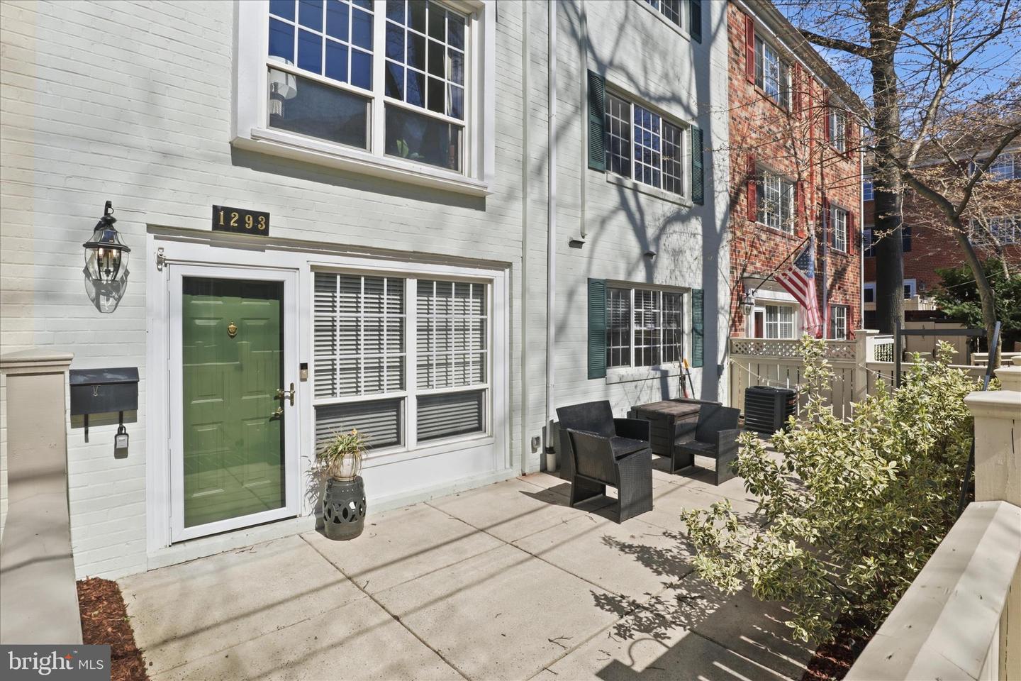 1293 N Van Dorn Street, Alexandria