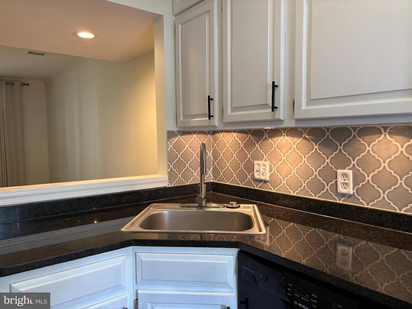1405 E Abingdon Drive #1, Alexandria