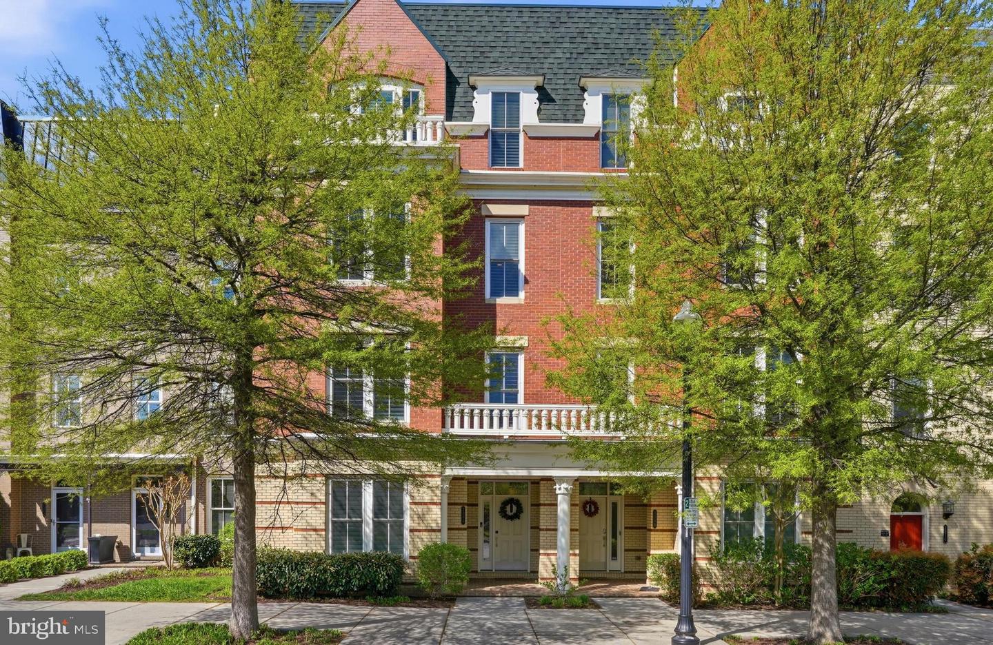 2206 Potomac Avenue #102, Alexandria