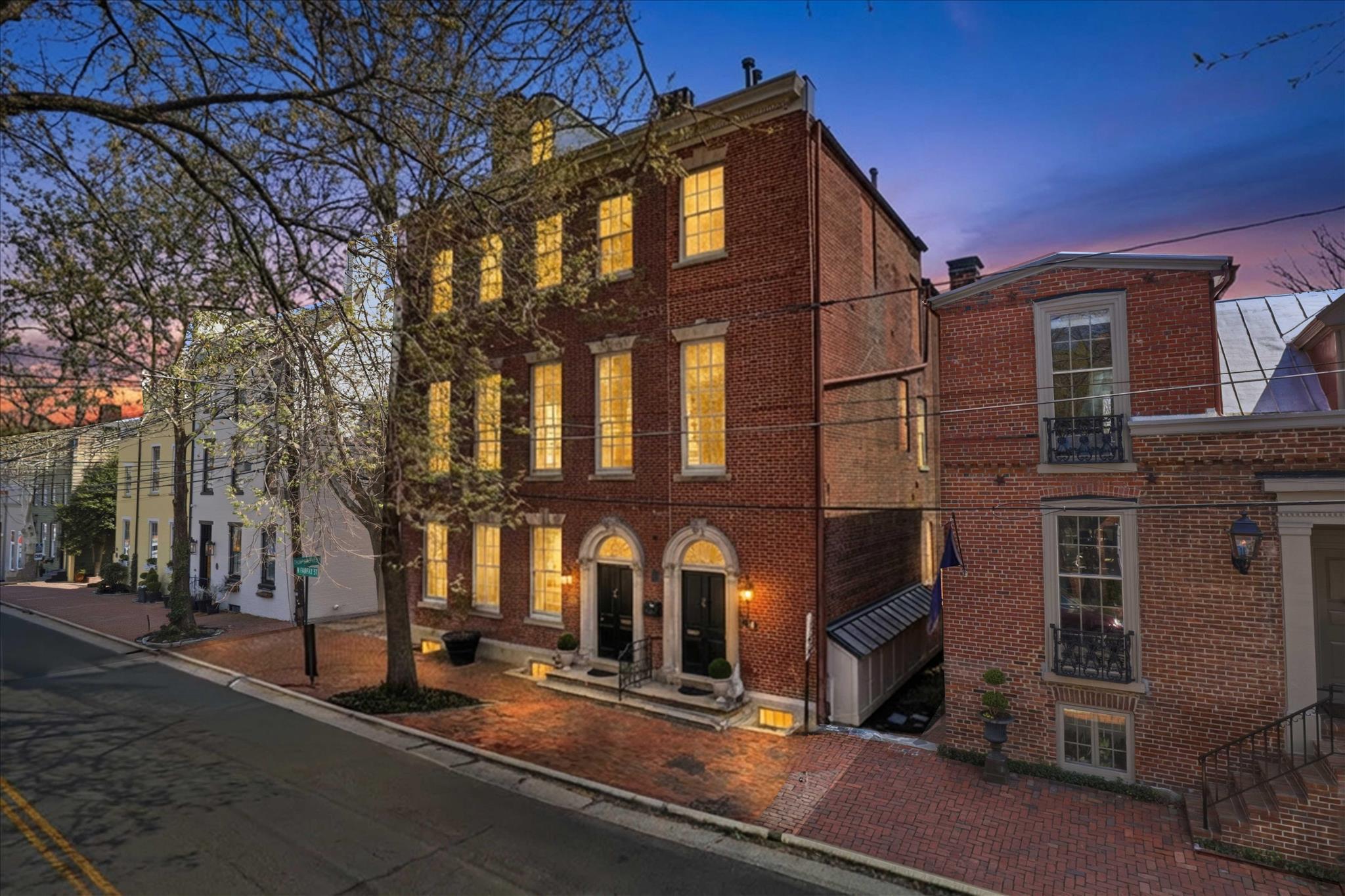 209 N Fairfax Street N #b, Alexandria