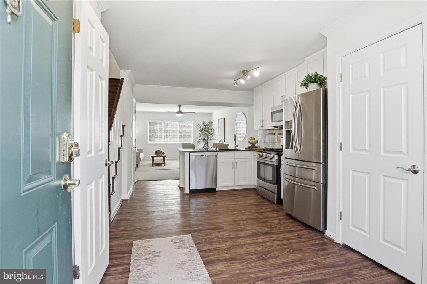 1467 N Van Dorn Street, Alexandria
