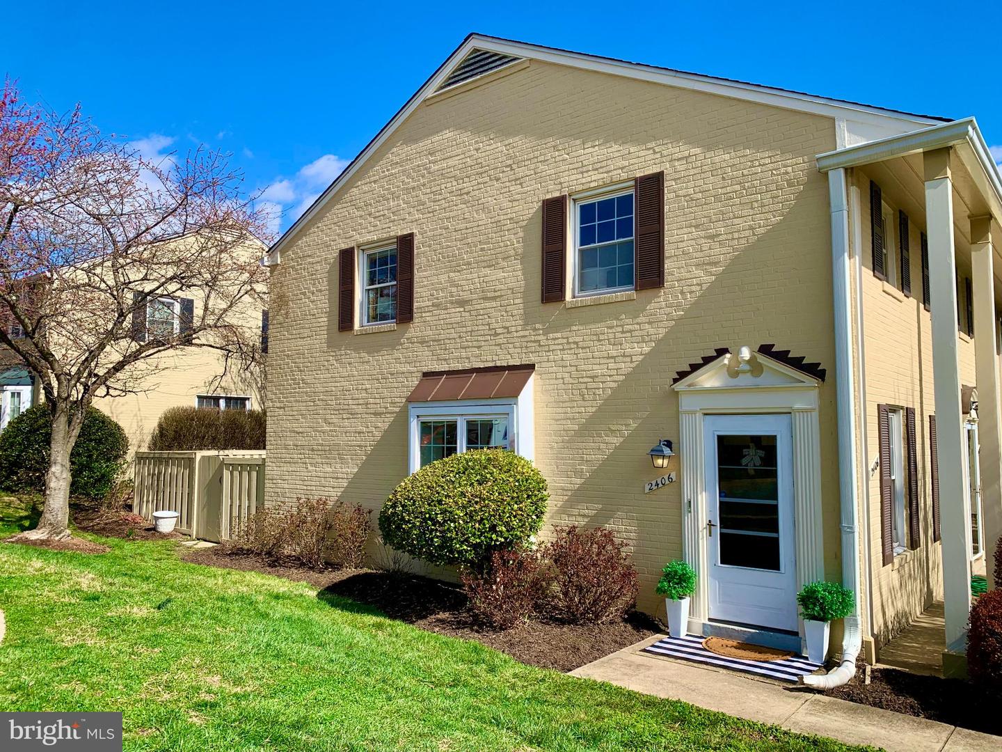 2406 N Dearing Street, Alexandria