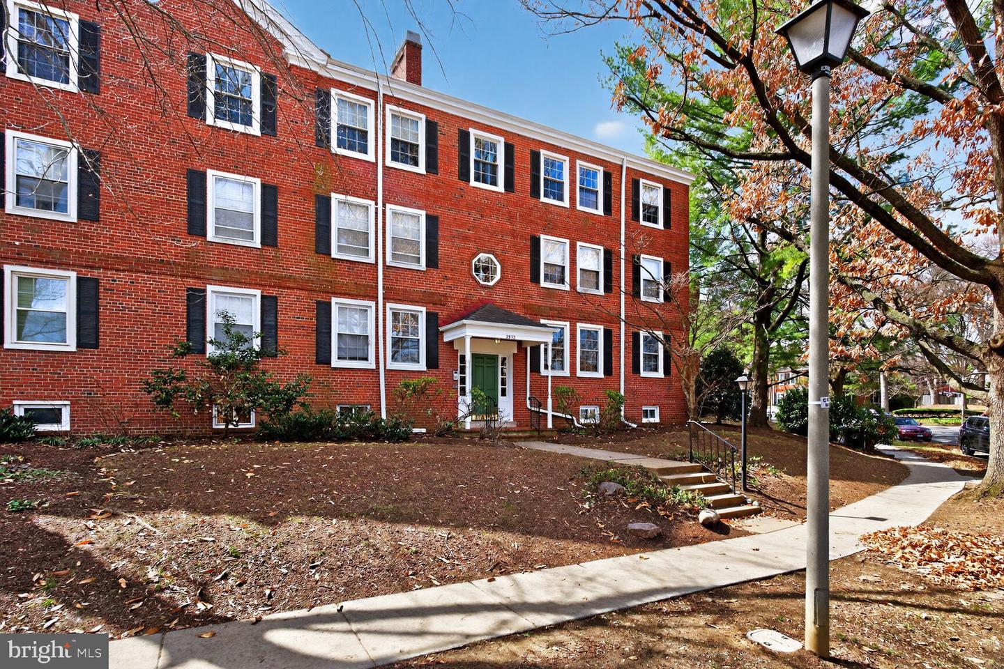 2932 S Columbus Street #a2, Arlington