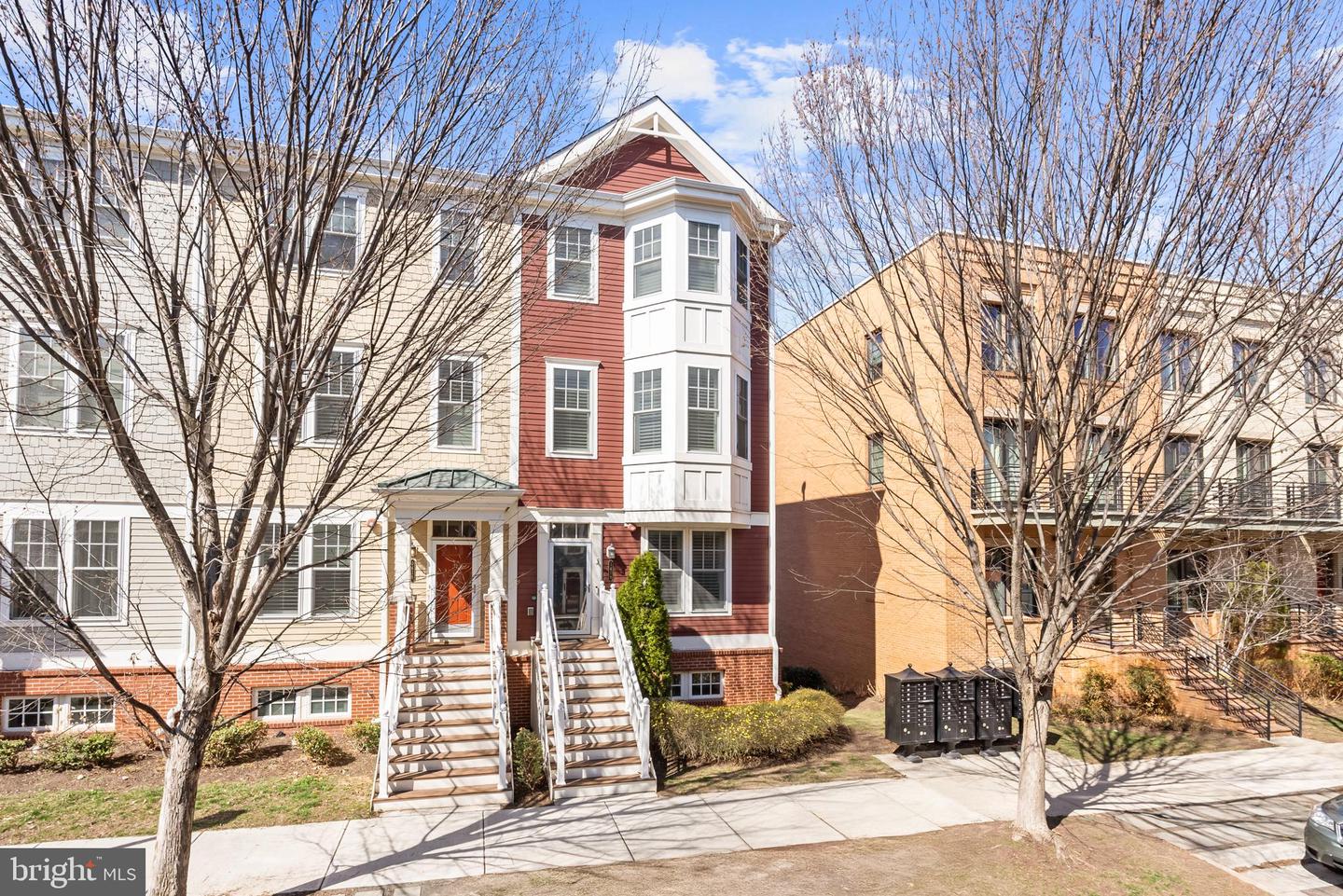 1418 Van Valkenburgh Lane, Alexandria