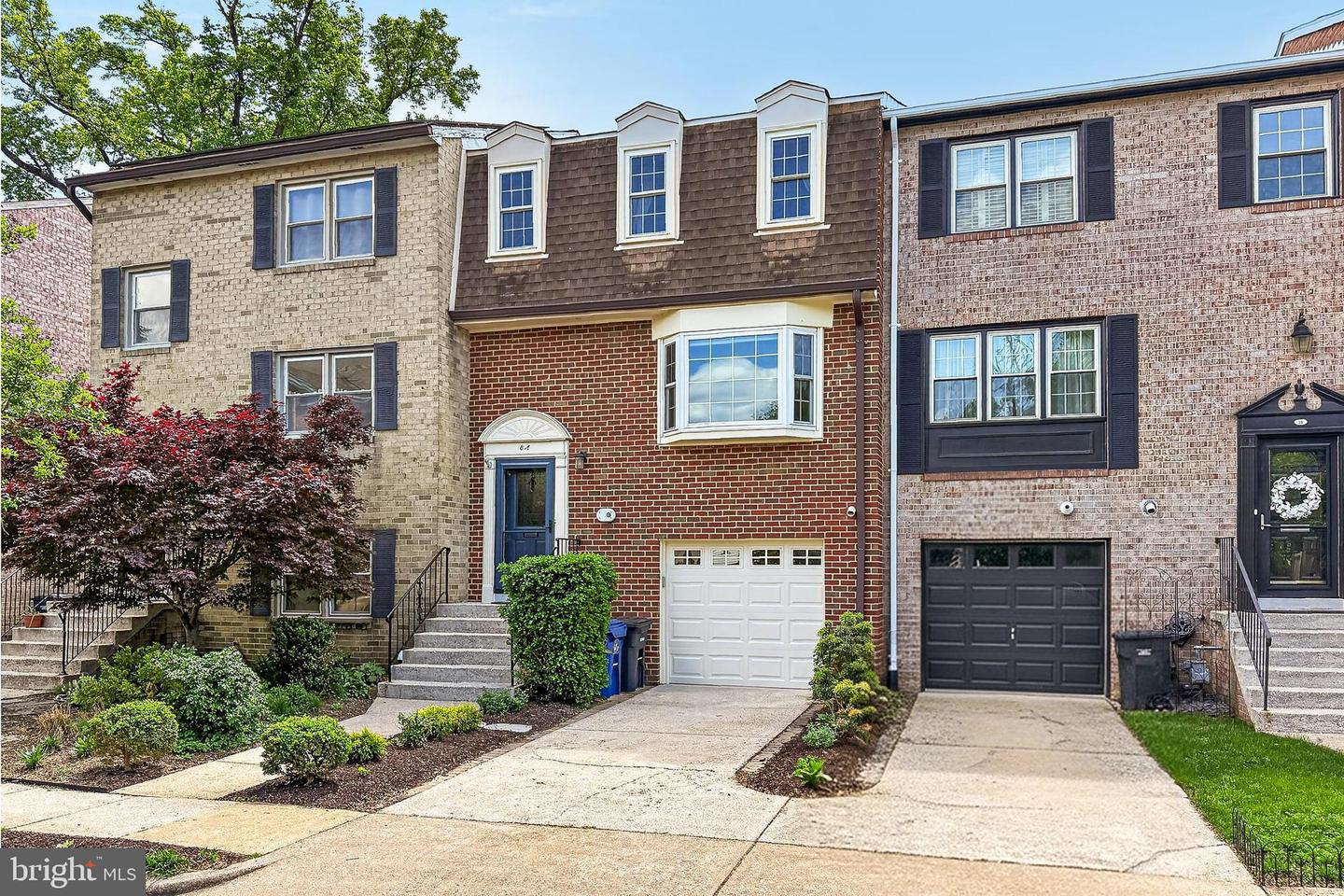 8 W Chapman Street #a, Alexandria