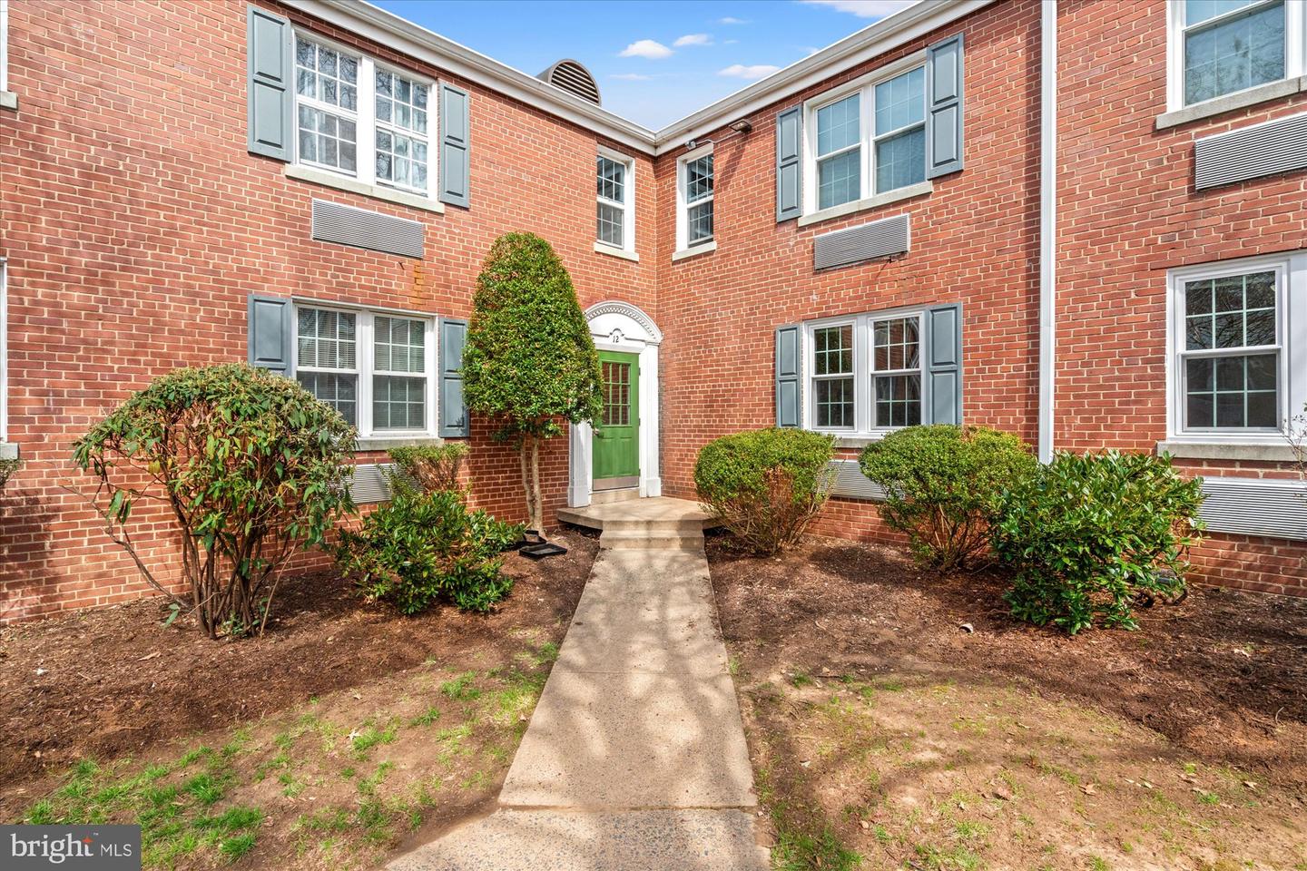 12 Ashby Street #f, Alexandria