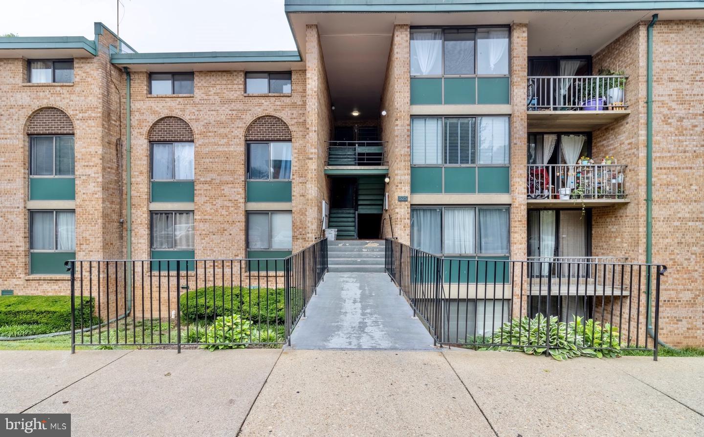 525 N Armistead Street N #302