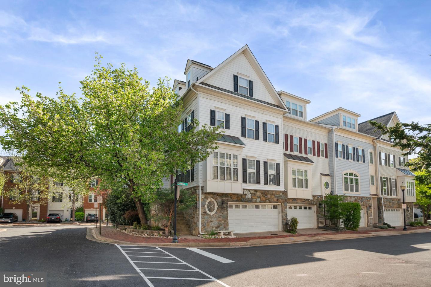 5115 O'neill Lane, Alexandria