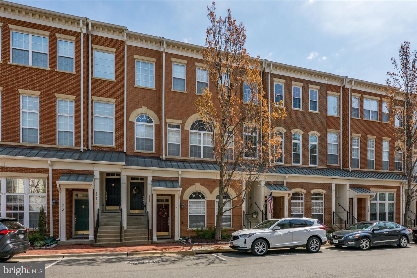 5115 Donovan Drive, Alexandria