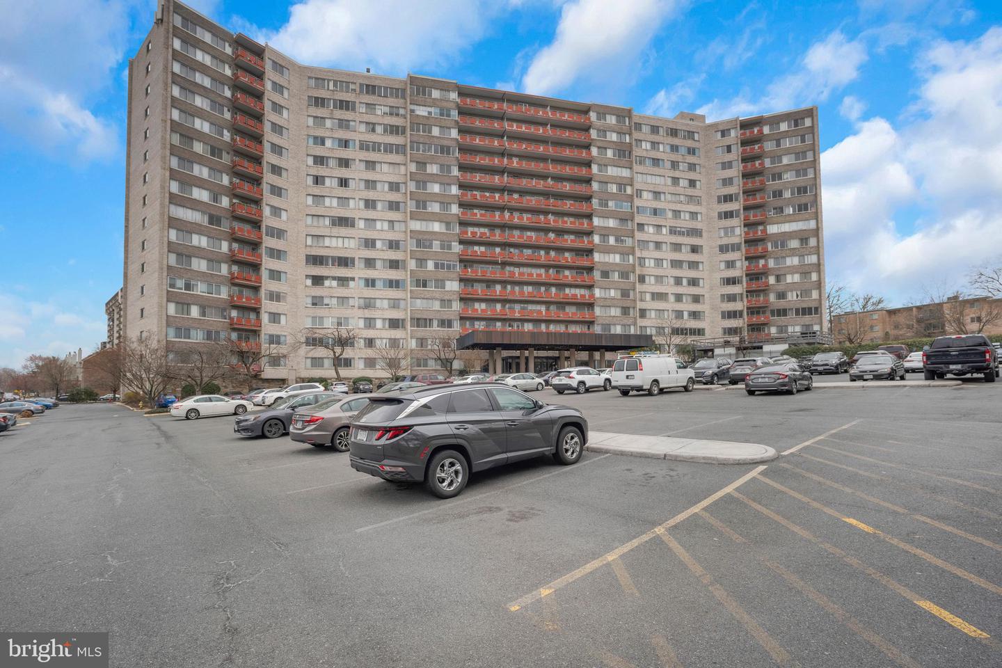 5340 Holmes Run Parkway #700