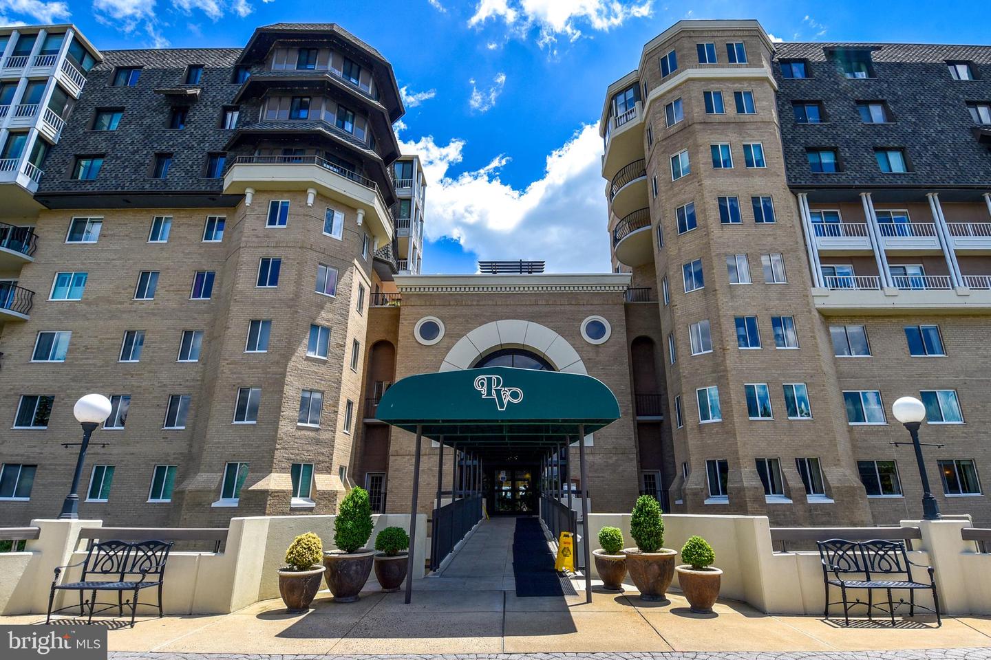 1250 S Washington Street S #614, Alexandria
