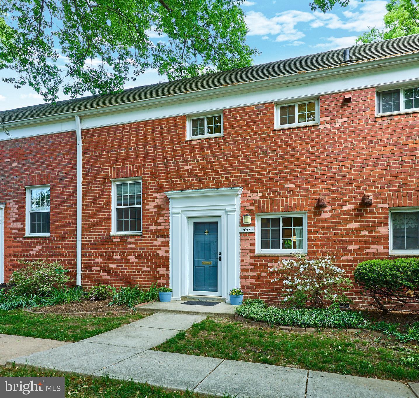 1011 Beverley Drive #117-10, Alexandria