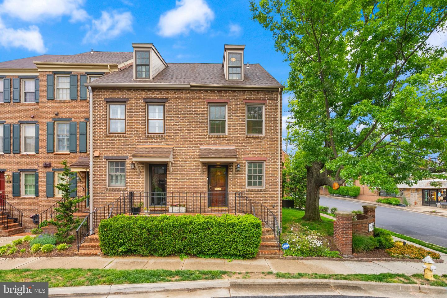1242 Michigan Court, Alexandria