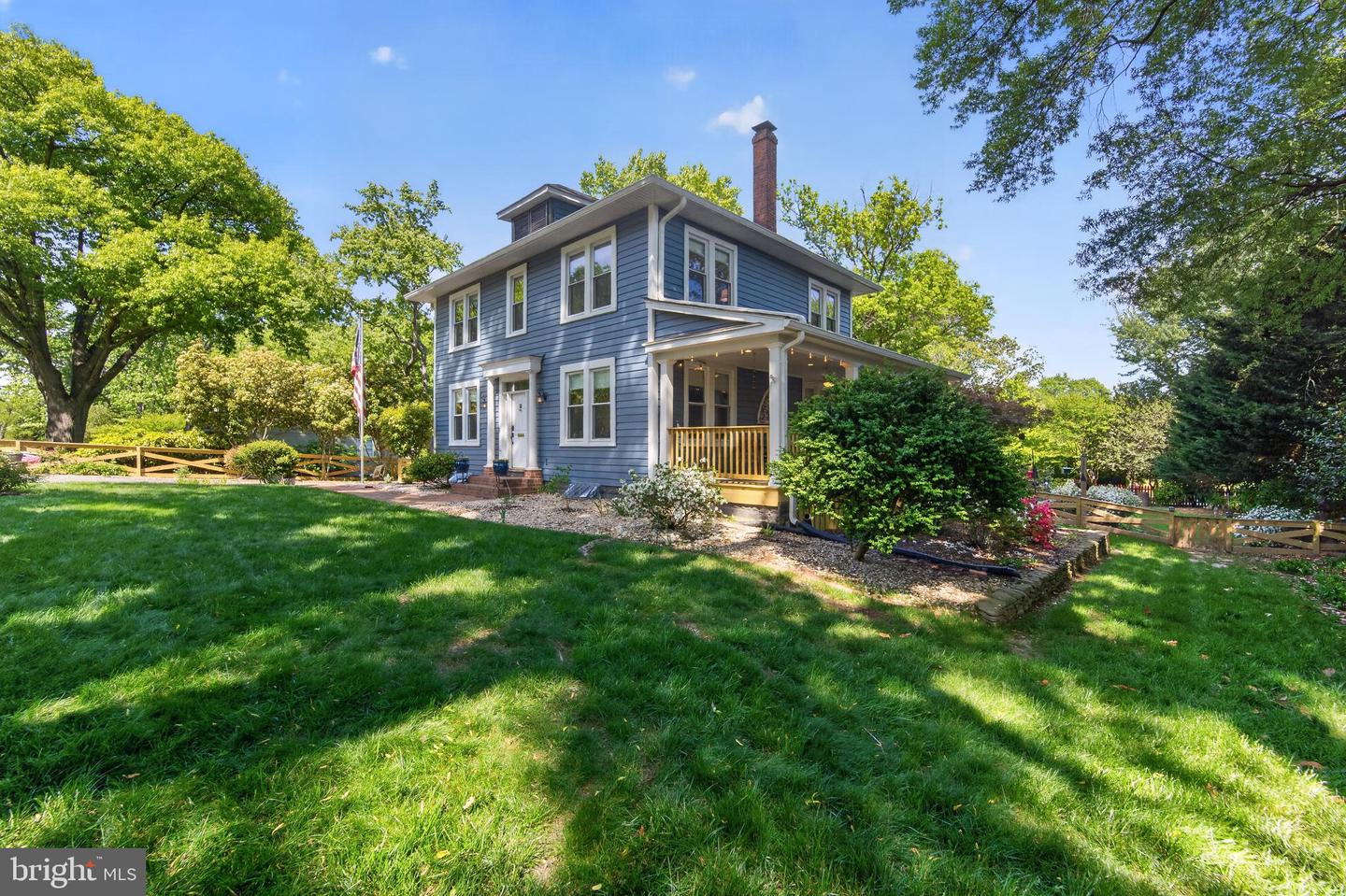 805 N Quaker Lane