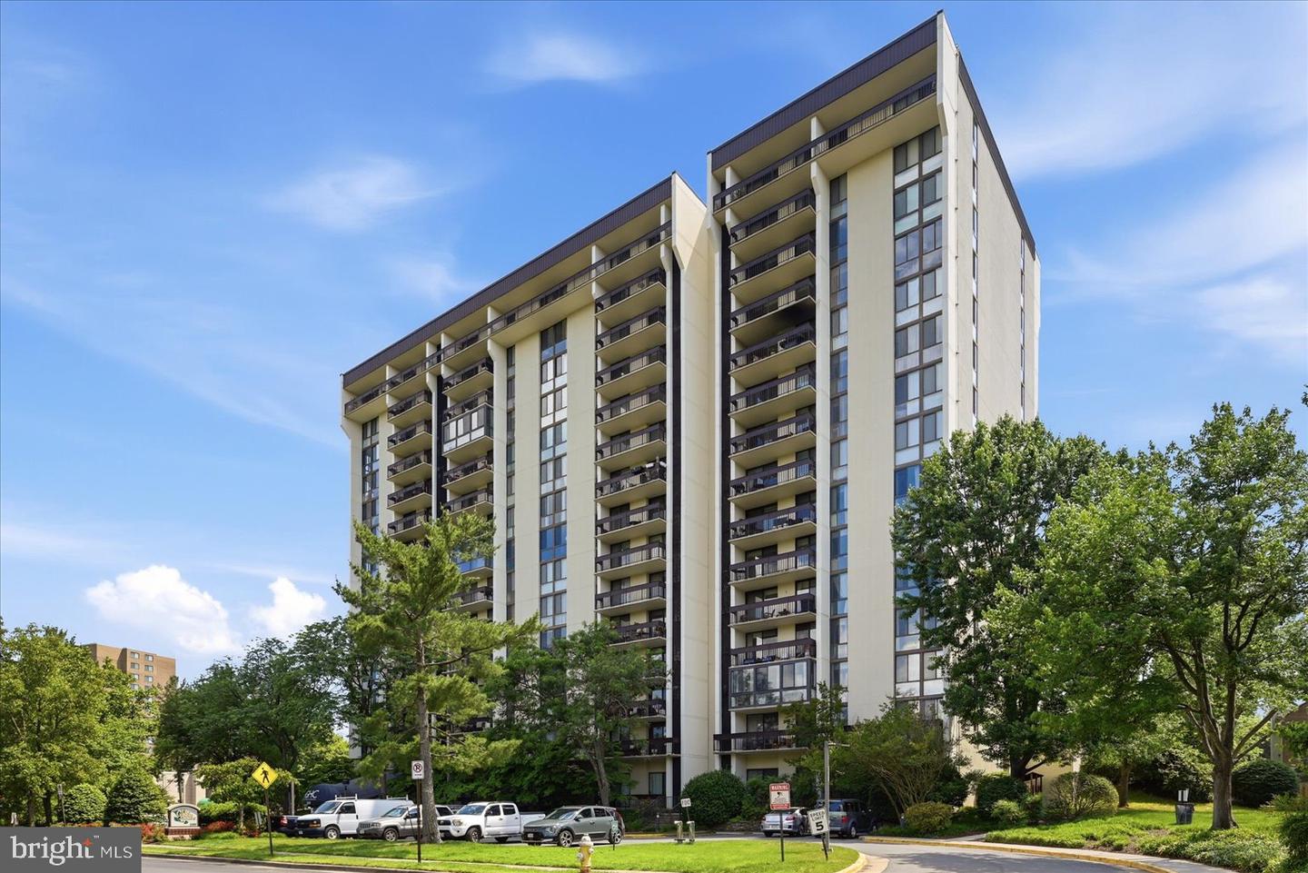 5300 Holmes Run Parkway #1418