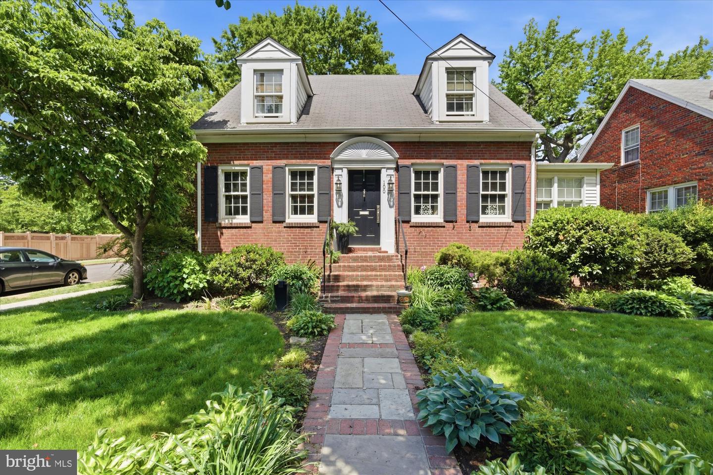 100 E Monroe Avenue, Alexandria