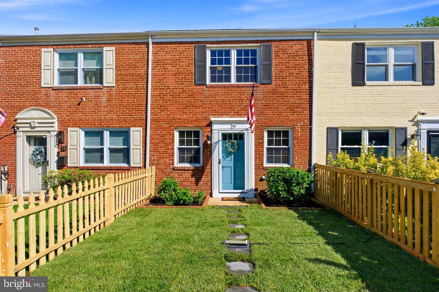 29 Mount Vernon Avenue, Alexandria